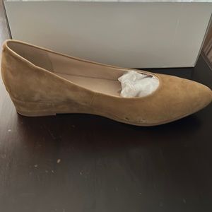 Suede camel flats. NWT